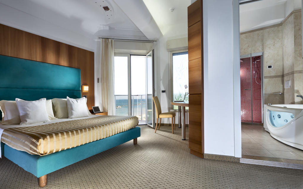 Milano Resort Bellaria-Igea Marina Exterior photo